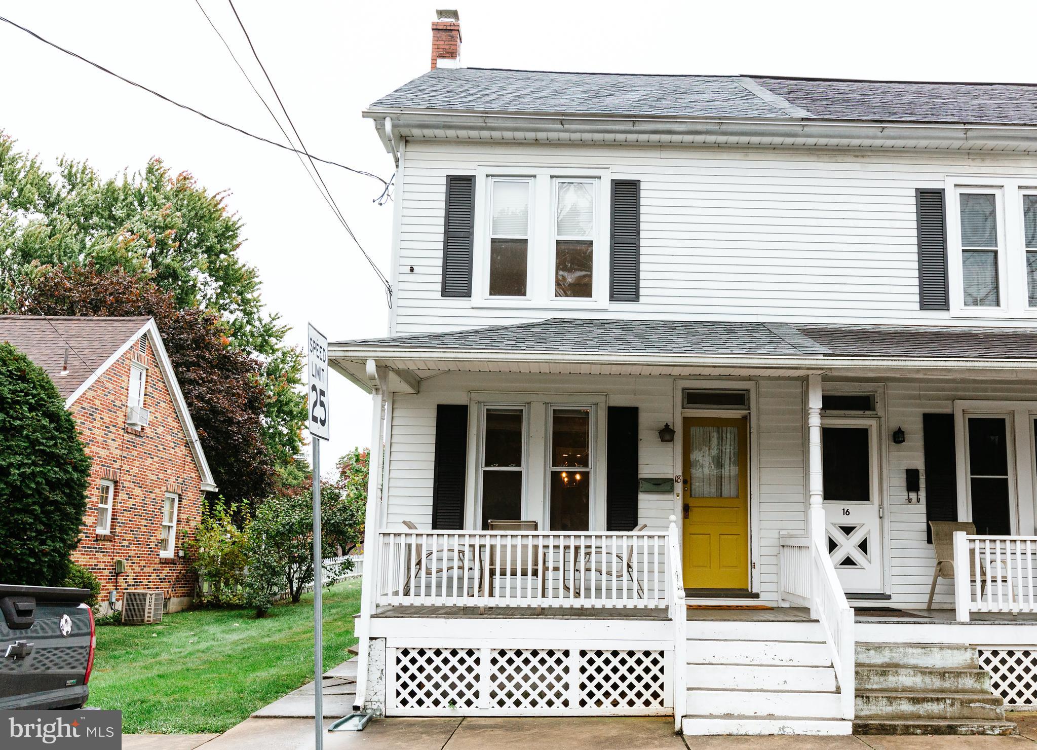 18 East Lemon Street Lititz, PA 17543 - Photo 3 of 63