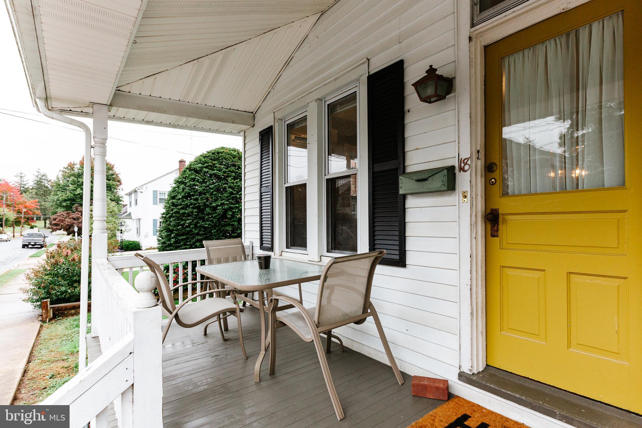 18 East Lemon Street Lititz, PA 17543 - Photo 4 of 63