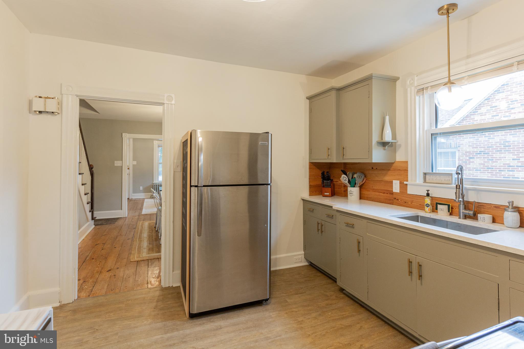 18 East Lemon Street Lititz, PA 17543 - Photo 31 of 63