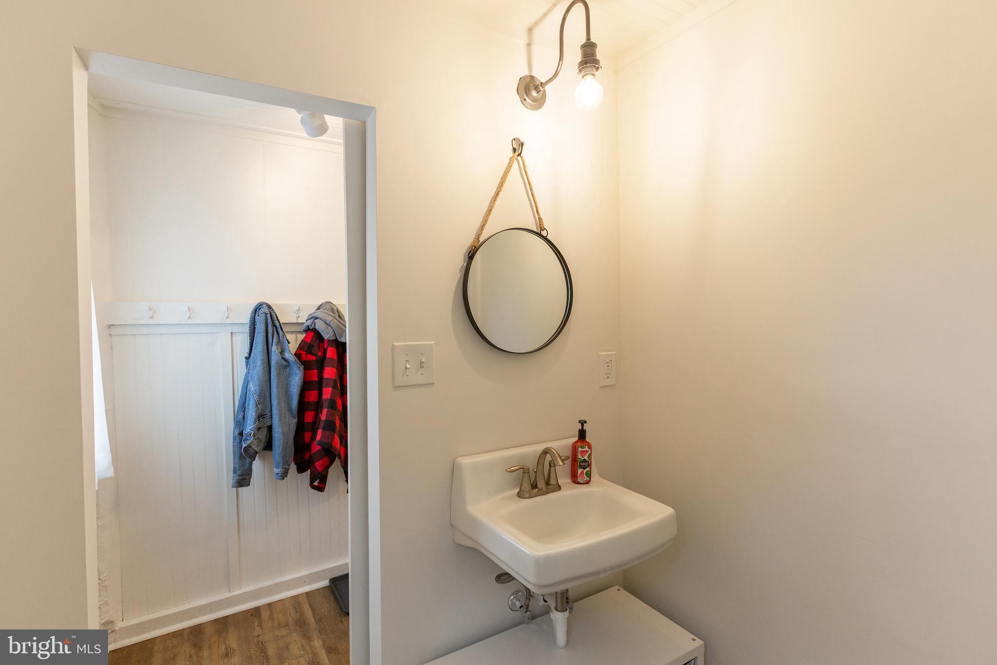 18 East Lemon Street Lititz, PA 17543 - Photo 37 of 63