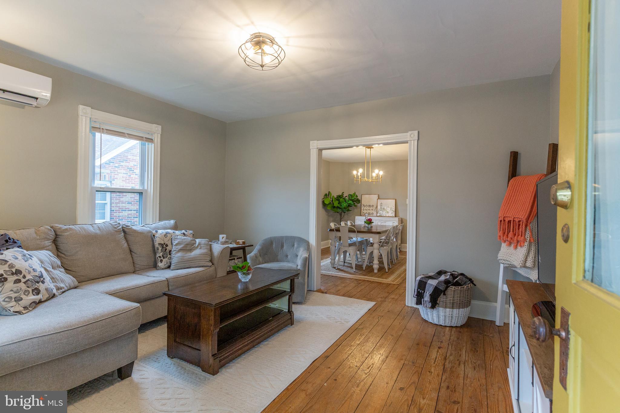 18 East Lemon Street Lititz, PA 17543 - Photo 5 of 63