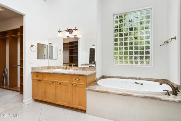 $1,395,000 | 316 East Bethany Home Road, Phoenix, AZ 85012