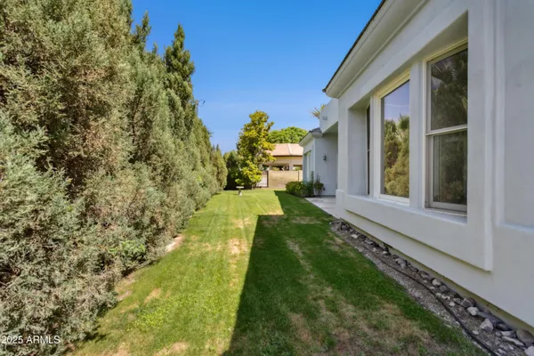 $1,395,000 | 316 East Bethany Home Road, Phoenix, AZ 85012