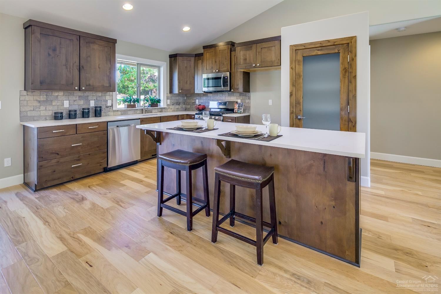 19215 Shoshone Road Bend, OR 97702 - Photo 13 of 25 Gallery Image 13