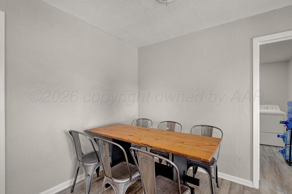 810 Charles Avenue Panhandle, TX 79068 - Photo 7 of 29 dining room
