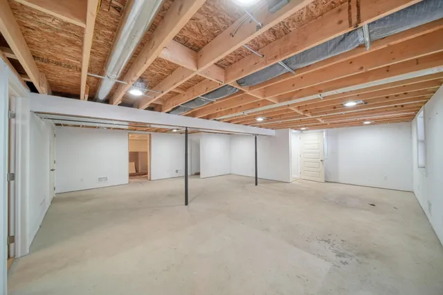 $259,000 | 2037 Lake View Drive, Brooklyn, MI 49230