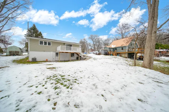 $259,000 | 2037 Lake View Drive, Brooklyn, MI 49230