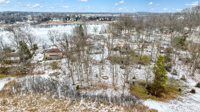 $259,000 | 2037 Lake View Drive, Brooklyn, MI 49230