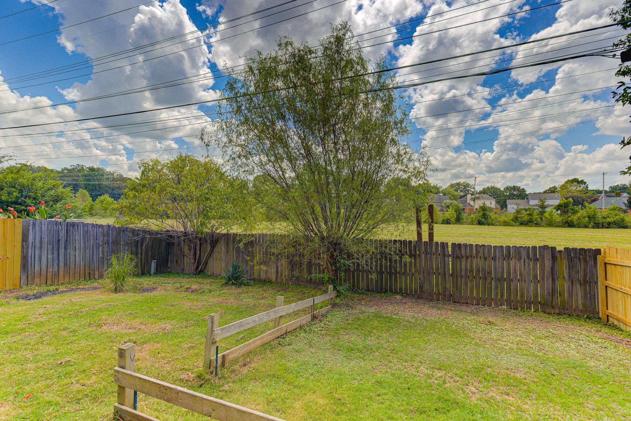 218 South Walnut Bend Road Memphis, TN 38018 - Photo 23 of 25 View of fenced backyard