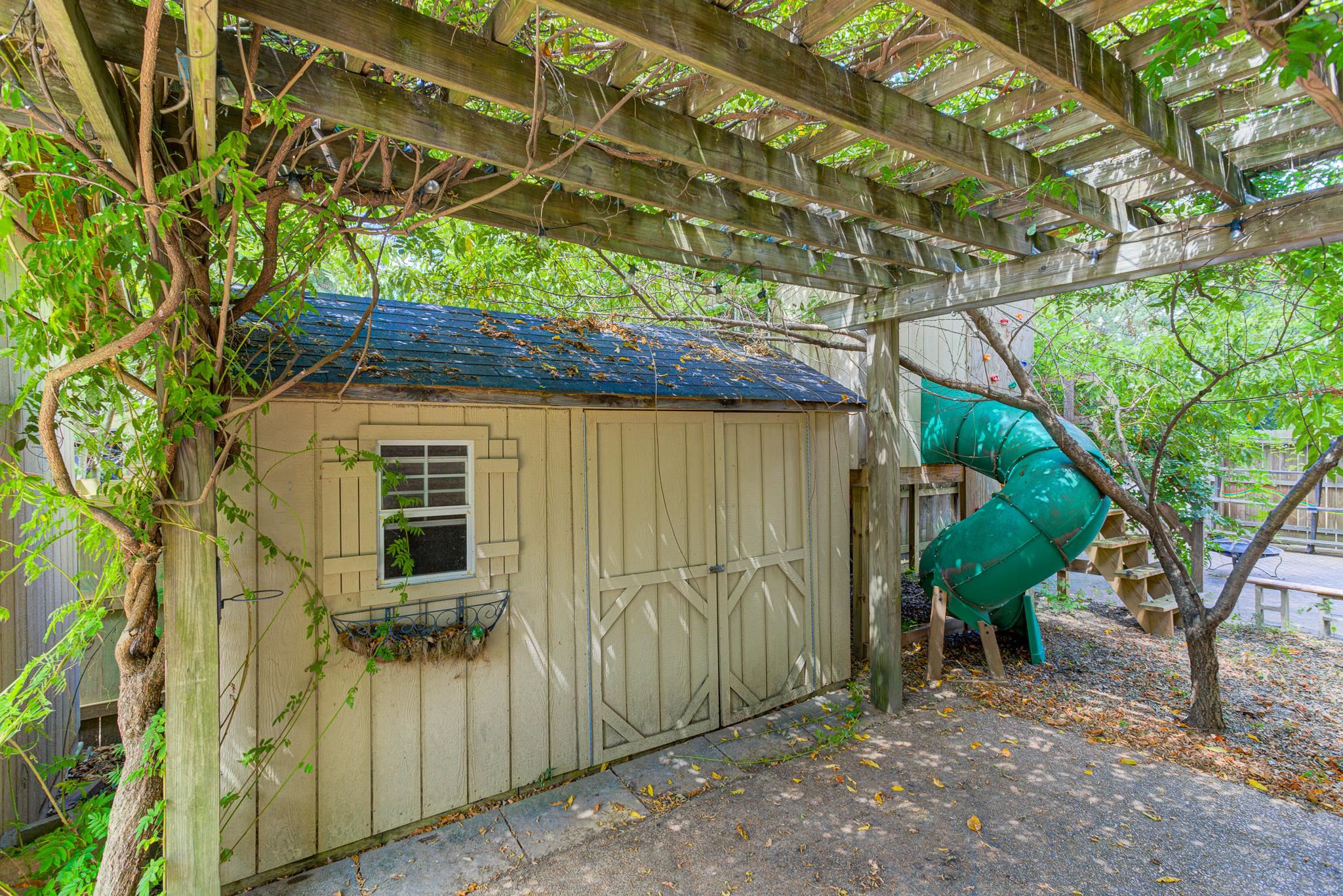 218 South Walnut Bend Road Memphis, TN 38018 - Photo 25 of 25 View of shed