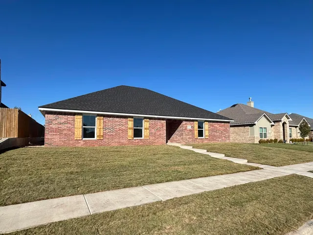 $2,400 | 3002 Knoll Drive, Amarillo, TX 79118