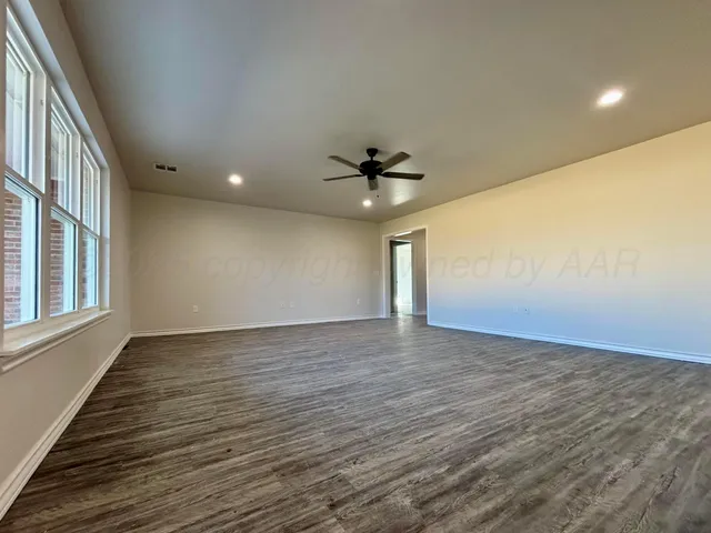 $2,400 | 3002 Knoll Drive, Amarillo, TX 79118