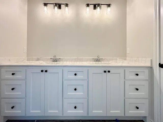 $2,400 | 3002 Knoll Drive, Amarillo, TX 79118