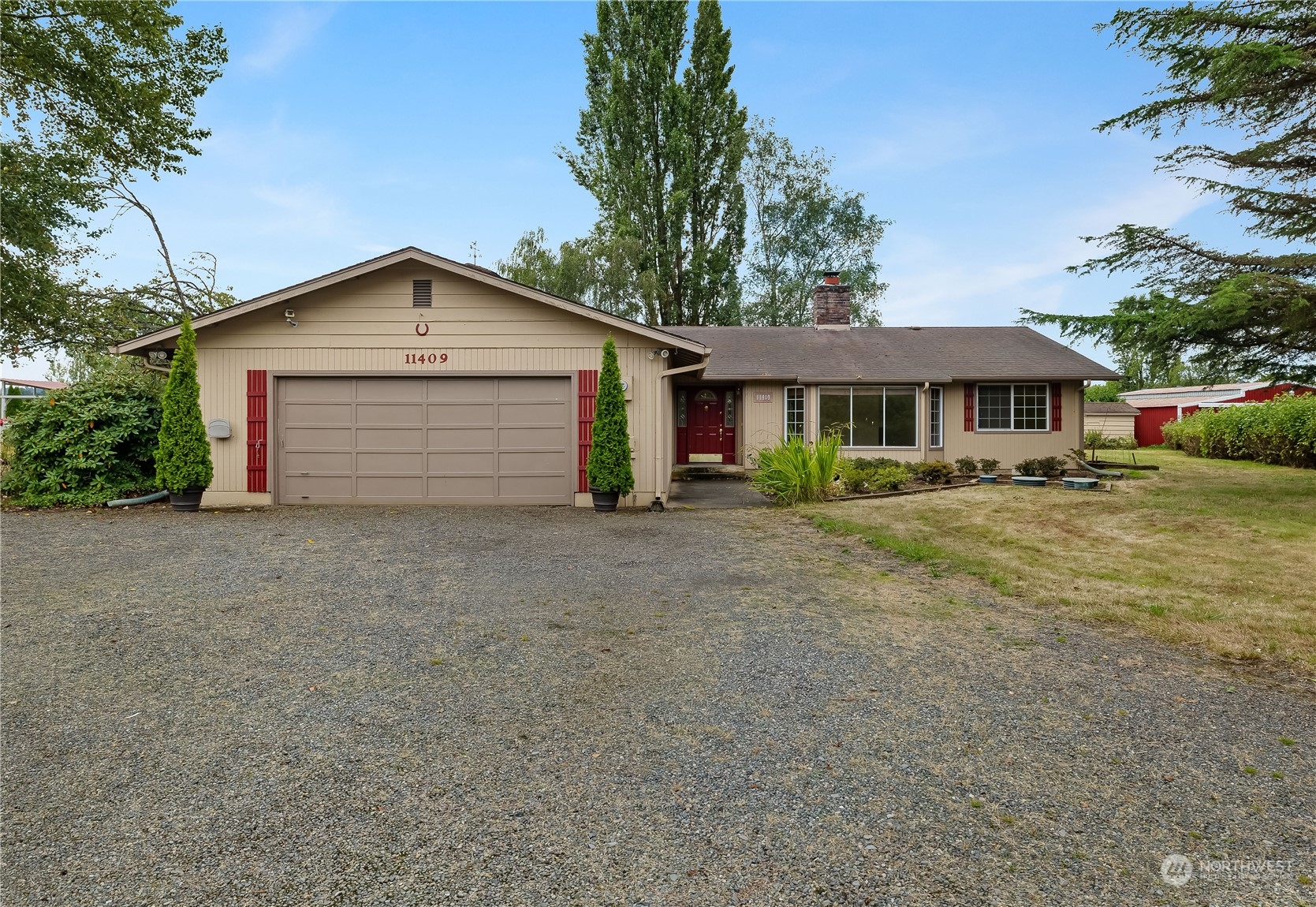 11409 183rd Avenue Southwest Rochester, WA 98579 - Photo 2 of 40