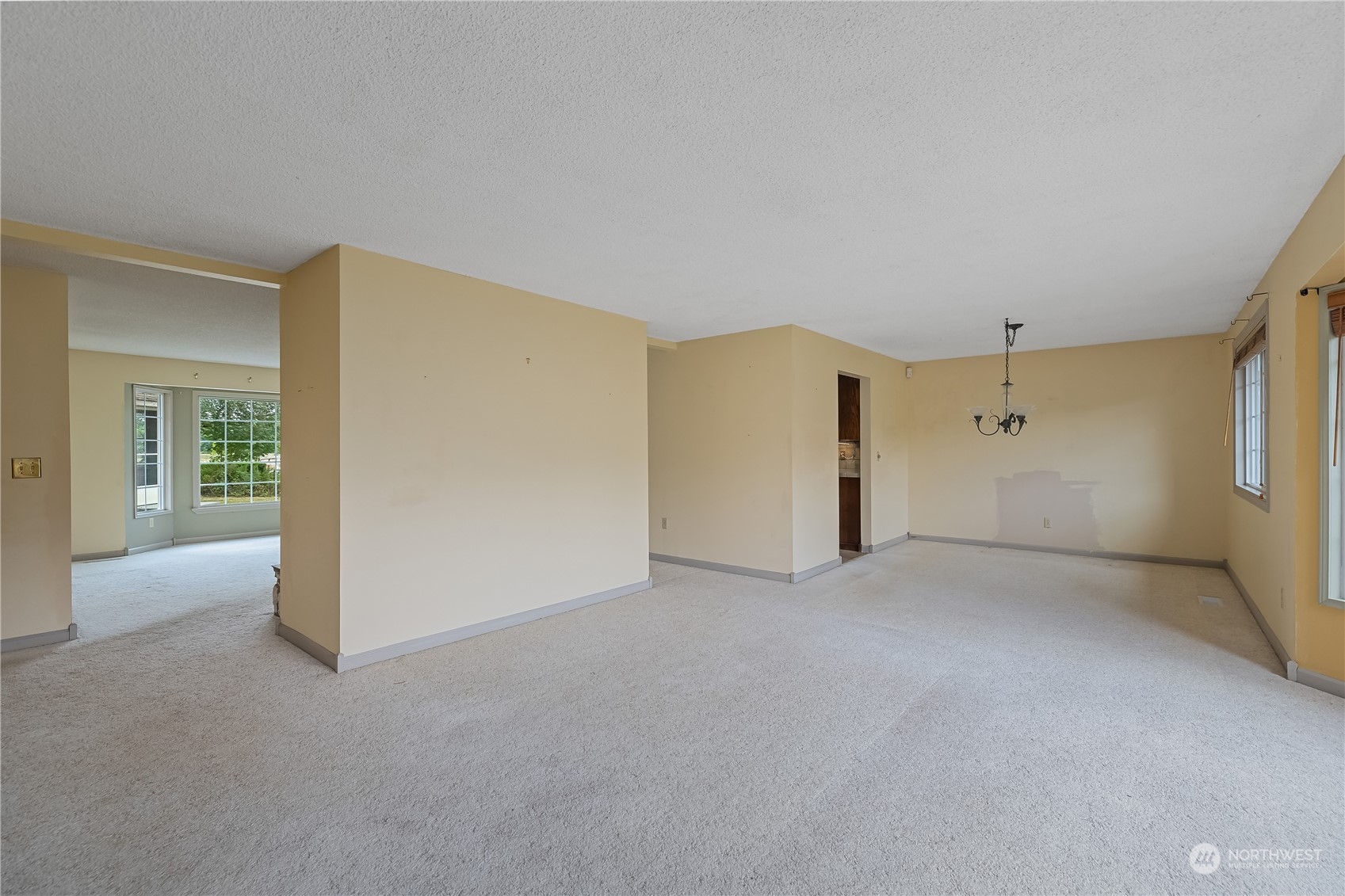 11409 183rd Avenue Southwest Rochester, WA 98579 - Photo 4 of 40