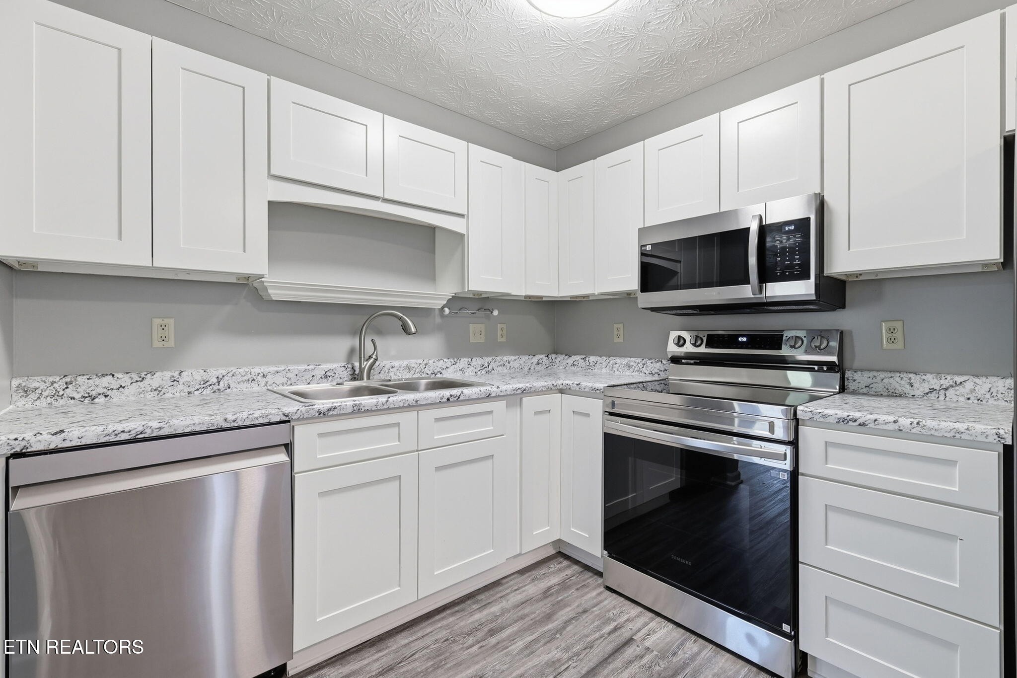 5516 West Emory Road Powell, TN 37849 - Photo 11 of 40 Gallery Image 11