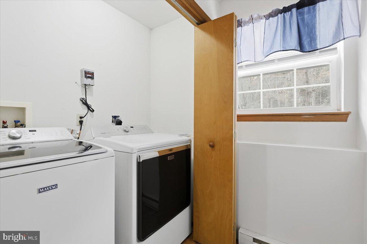 199 Magic Mountain Road Henryville, PA 18332 - Photo 54 of 61 Laundry closet