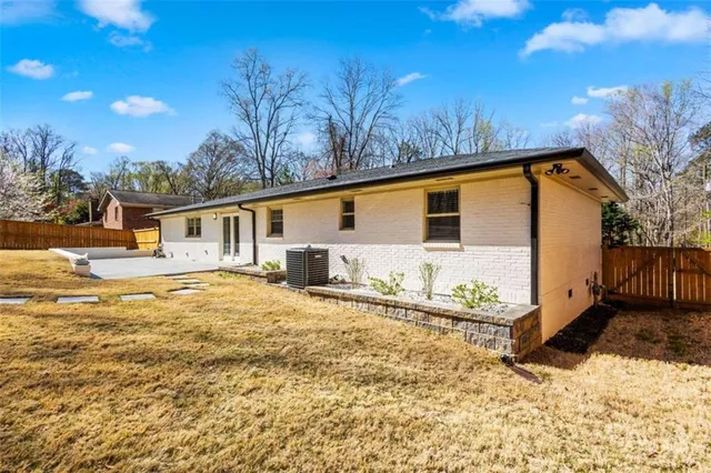 a view of a house with a outdoor space