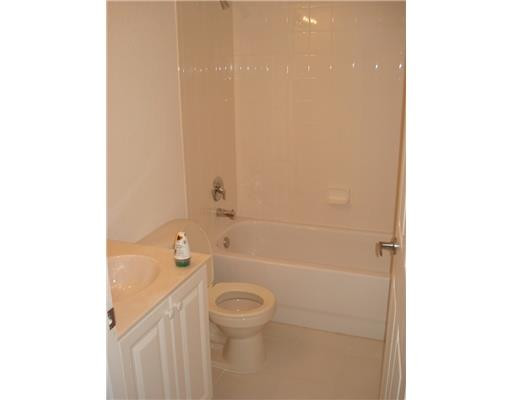 1964 Alamanda Way, Unit 40 Riviera Beach, FL 33404 - Photo 8 of 16 Other