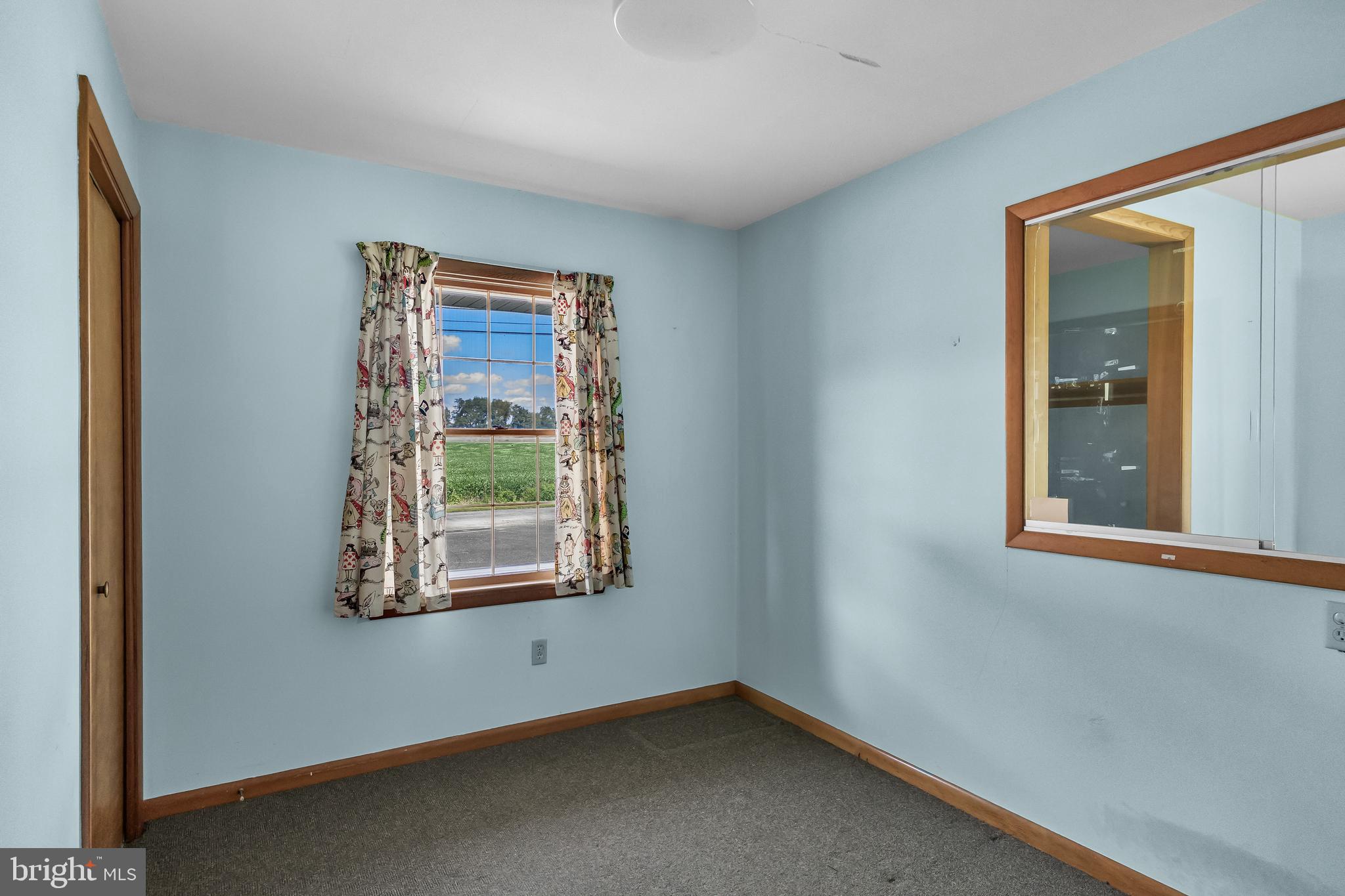 44 Supawna Road Pennsville, NJ 08070 - Photo 38 of 56 an empty room with a window