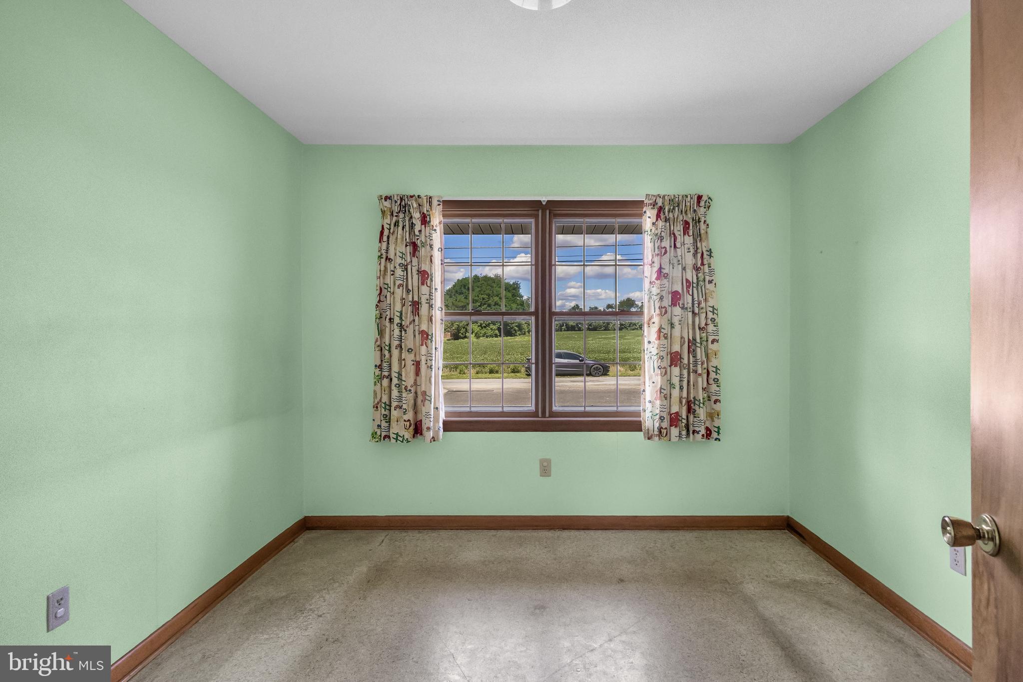 44 Supawna Road Pennsville, NJ 08070 - Photo 40 of 56 a view of a room that has a window in it
