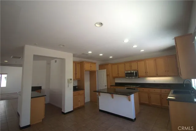 $599,999 | 4832 Summerbreeze Court, Palmdale, CA 93552