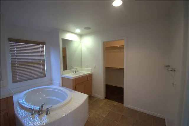 $599,999 | 4832 Summerbreeze Court, Palmdale, CA 93552