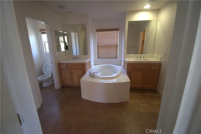 $599,999 | 4832 Summerbreeze Court, Palmdale, CA 93552