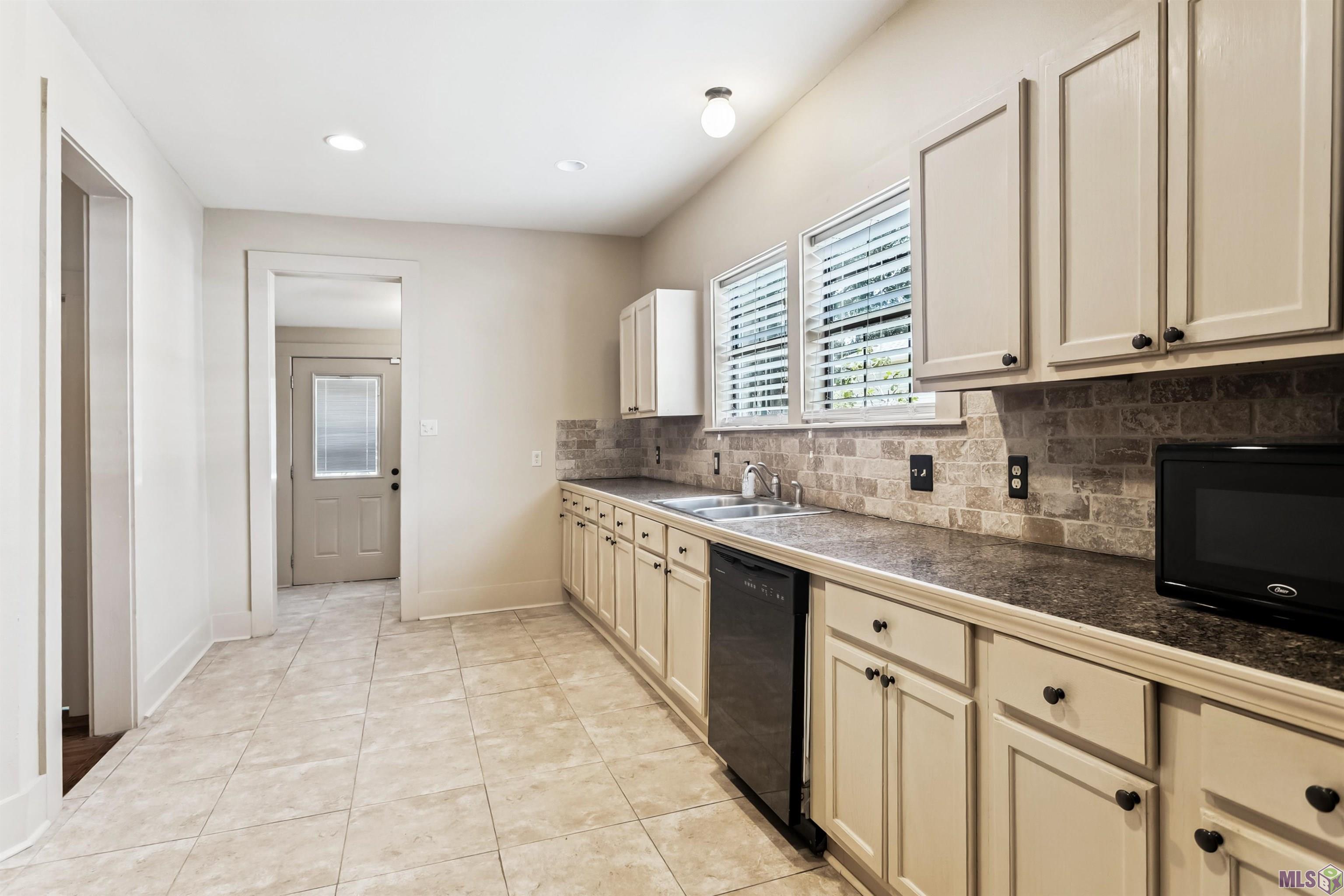 1436 Drehr Avenue Baton Rouge, LA 70808 - Photo 8 of 27