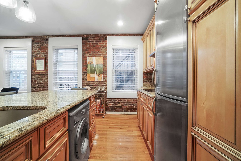 1 Sheafe Street, Unit 2 Boston, MA 02113 - Photo 7 of 17 Gallery Image 7