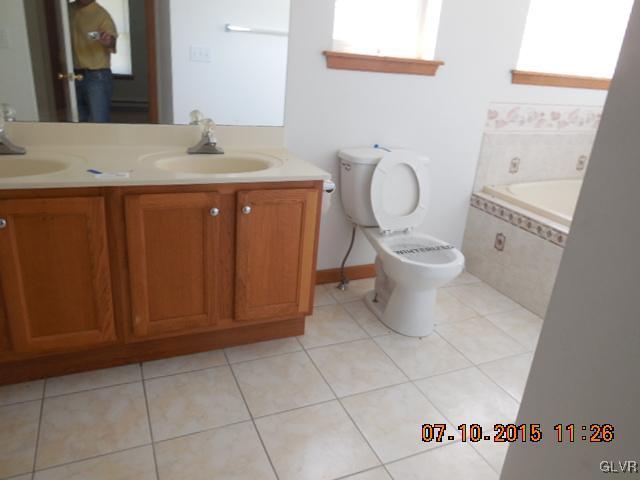 124 Lower Notch Road, Unit 5404 Albrightsville, PA 18210 - Photo 8 of 9 Gallery Image 8