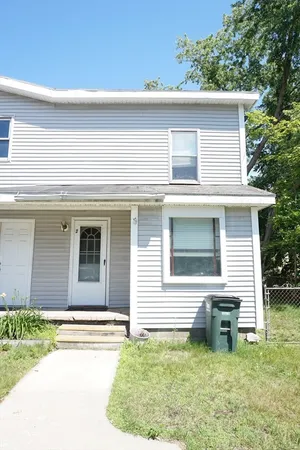 $2,250 | 2 Pleasant Street, Unit 2, Pepperell, MA 01463