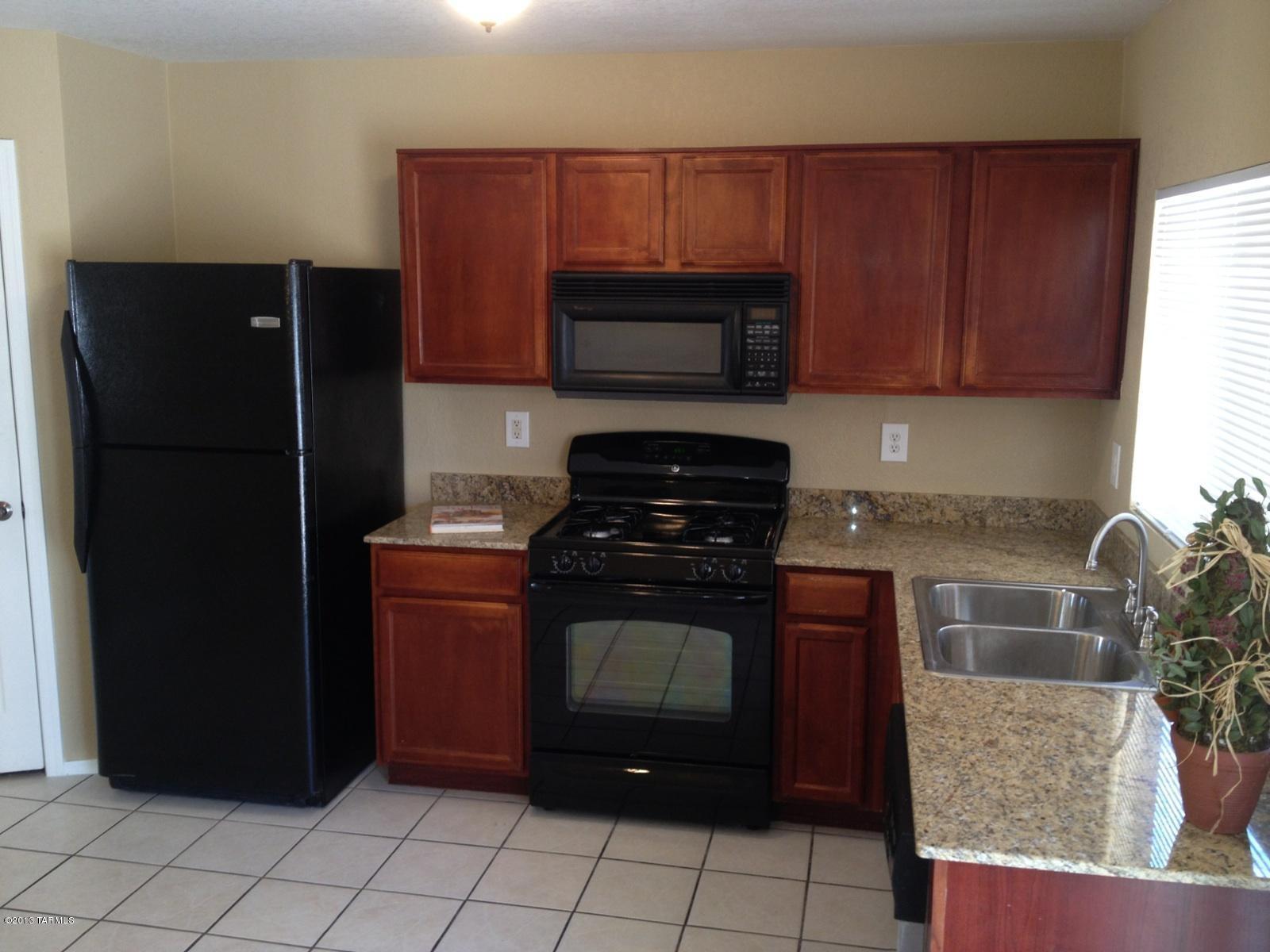7852 East Rooner Drive Tucson, AZ 85730 - Photo 4 of 5