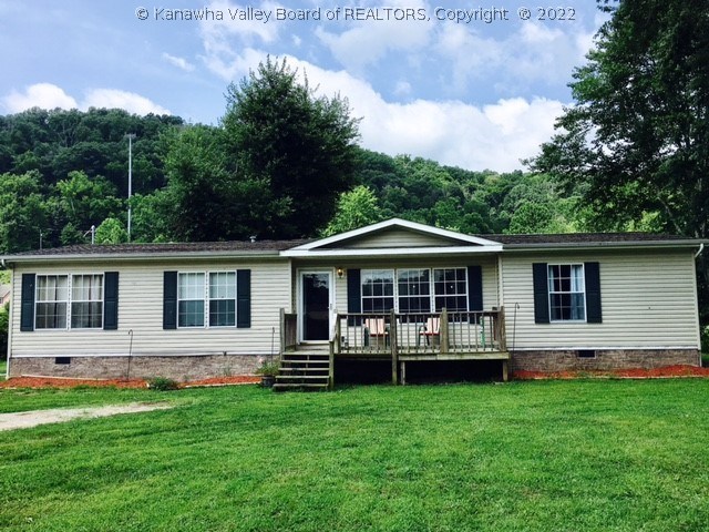 8423 Winfield Road Winfield, WV 25213 - Photo 1 of 23 Gallery Image 1