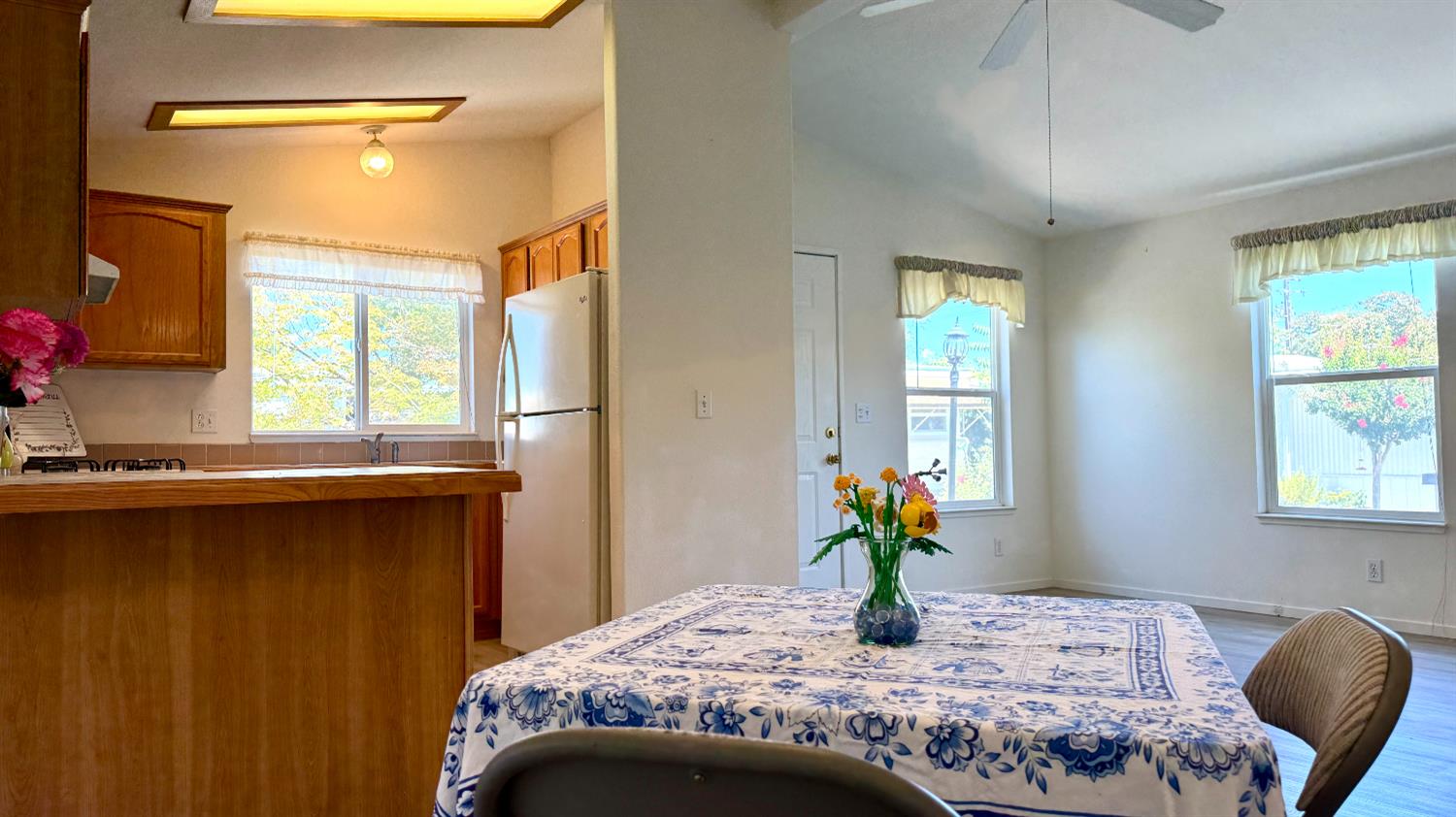15 Golden Inn Way Rancho Cordova, CA 95670 - Photo 9 of 42