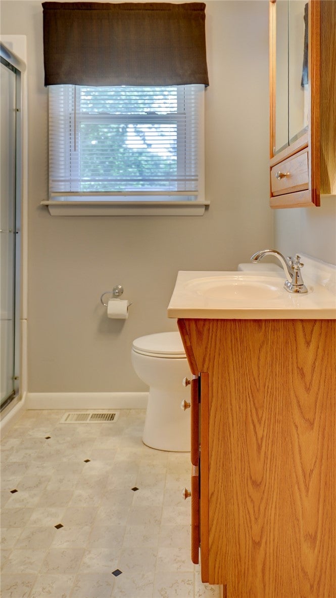 4210 East Cleveland Avenue Decatur, IL 62521 - Photo 41 of 48 Gallery Image 41