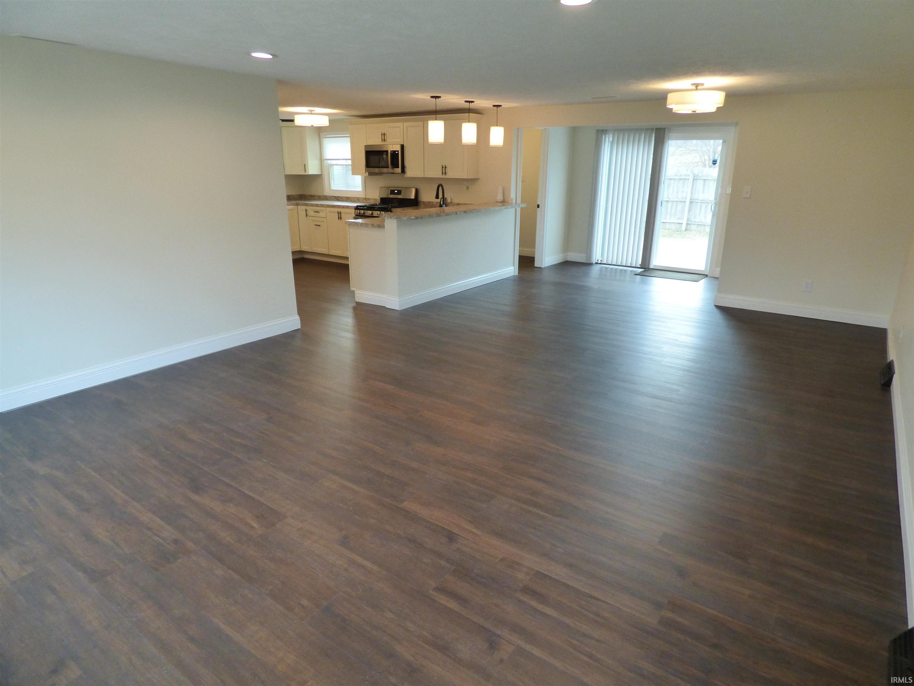 55075 Sundown Road South Bend, IN 46628 - Photo 3 of 25 Gallery Image 3