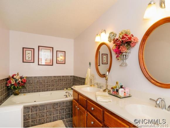 29 Morgan Branch Road Leicester, NC 28748 - Photo 13 of 24