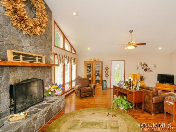 29 Morgan Branch Road Leicester, NC 28748 - Photo 9 of 24