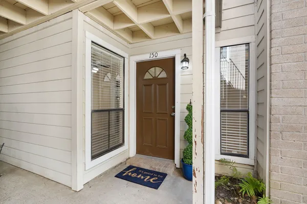 $1,200 | 3500 Tangle Brush Drive, Unit 150, The Woodlands, TX 77381