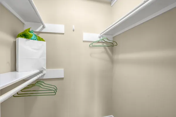 $1,200 | 3500 Tangle Brush Drive, Unit 150, The Woodlands, TX 77381