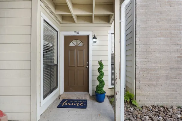 $1,200 | 3500 Tangle Brush Drive, Unit 150, The Woodlands, TX 77381