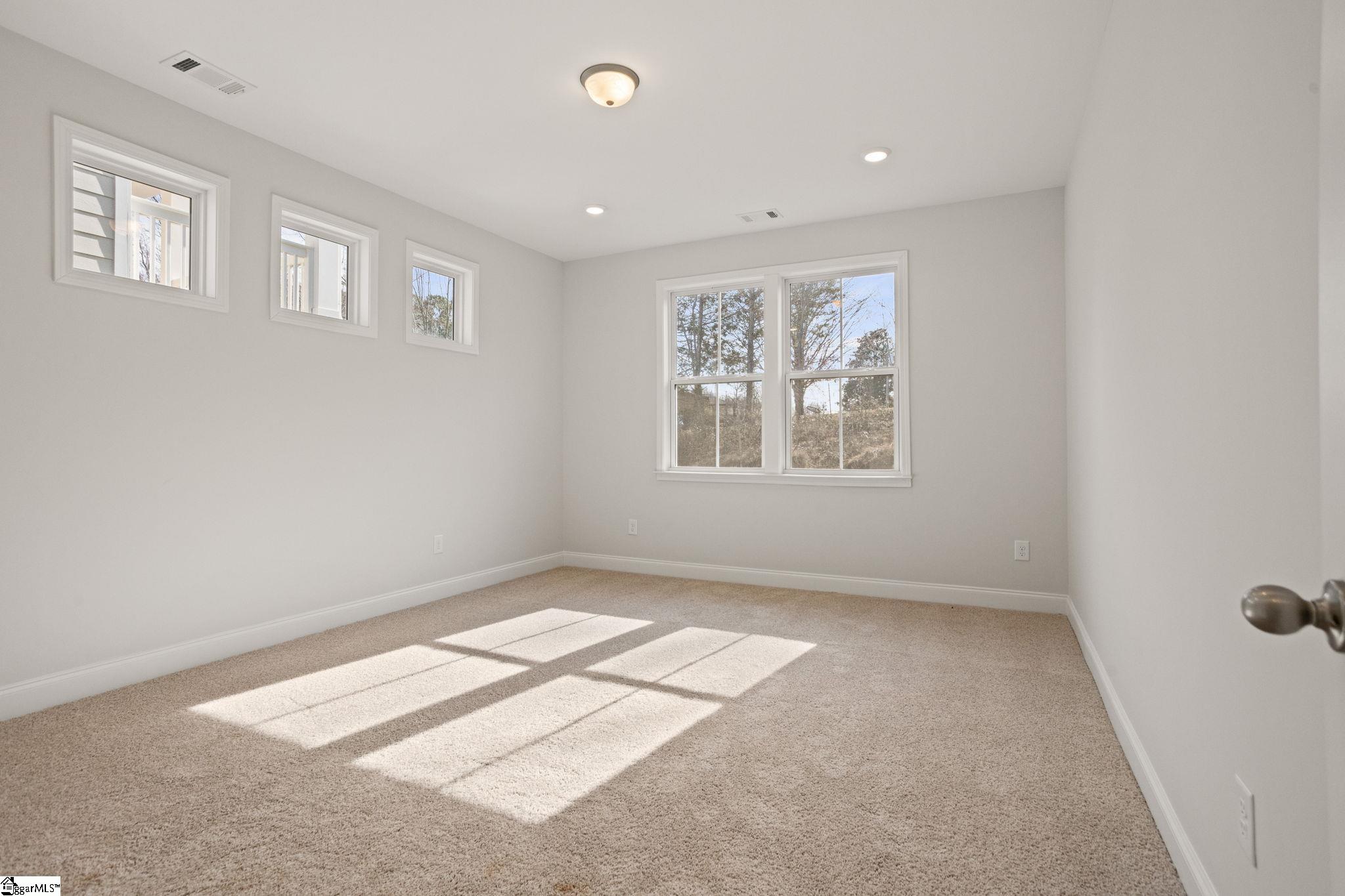 206 Nicolet Place Simpsonville, SC 29681 - Photo 17 of 36