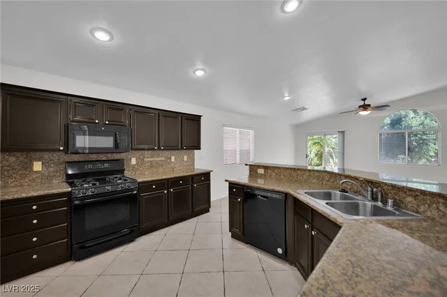 $2,250 | 1542 Misty Sky Drive, Henderson, NV 89052