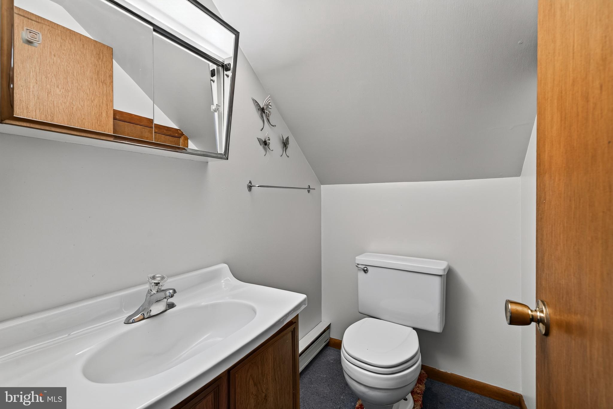 5 Devon Road Wilmington, DE 19809 - Photo 46 of 46 2nd floor half bathroom