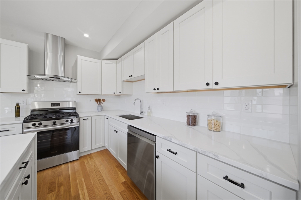 174 Walnut Street, Unit 2 Somerville, MA 02145 - Photo 30 of 32
