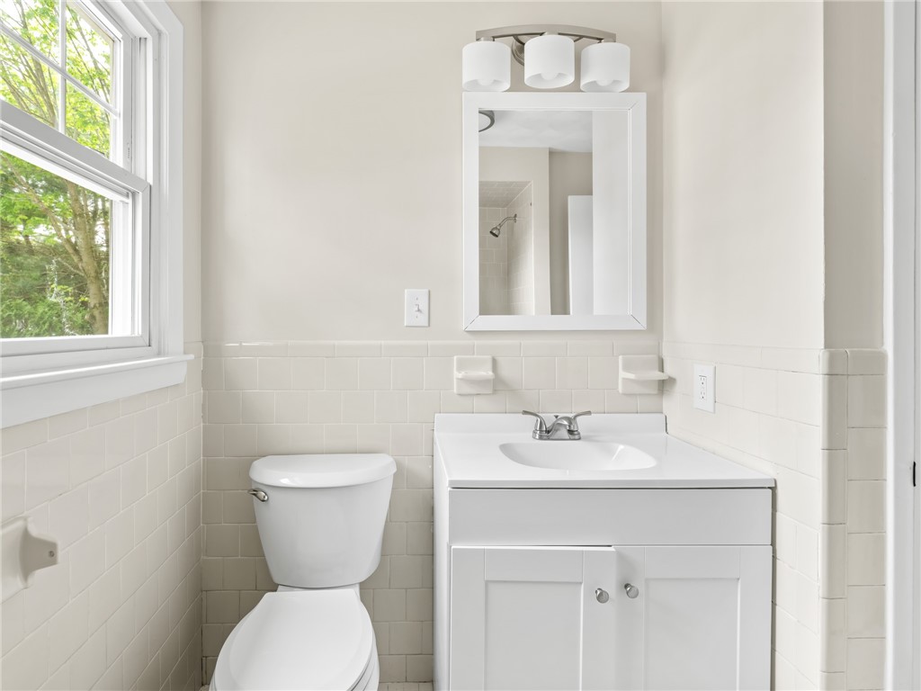 4 Ellsworth Street Warwick, RI 02886 - Photo 15 of 30 Bathroom