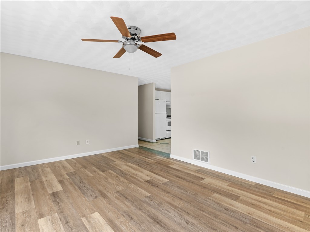 4 Ellsworth Street Warwick, RI 02886 - Photo 7 of 30 Living room