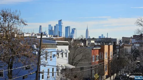$499,000 | 733-735 6th Street, Union City, NJ 07087