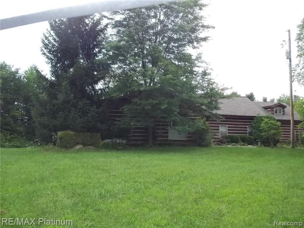 4411 East Allen Road Howell, MI 48855 - Photo 3 of 43